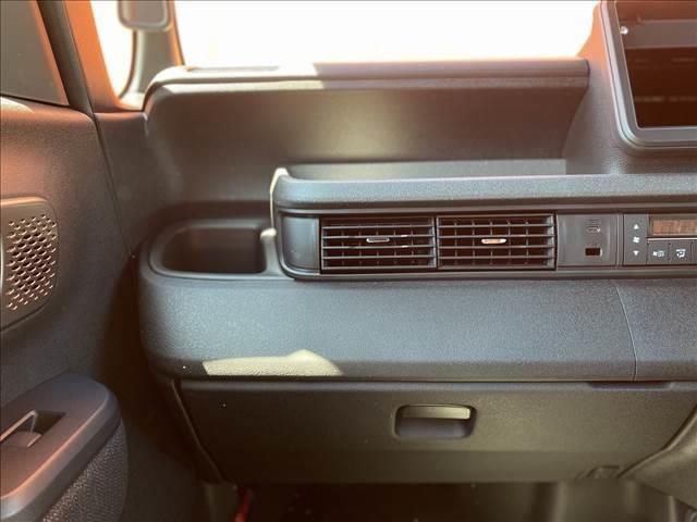 Ｎ－ＢＯＸカスタム 　届出済未使用車　禁煙車　ホンダセンシング　電動スライドドア　アダプティブクルーズコントロール　バックカメラ　シートヒーター　ＬＥＤヘッドライト　オートエアコン　純正アルミホイール　シートリフター（34枚目）