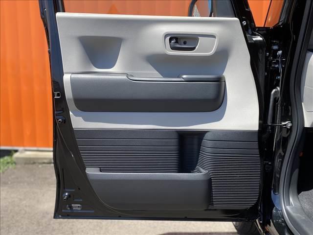 Ｎ－ＢＯＸ 　届出済未使用車　４ＷＤ　禁煙車　ホンダセンシング　アダプティブクルーズコントロール　電動スライドドア　スマートキー　オートエアコン　ＬＥＤヘッドライト　オートライト　　シートリフター　サンシェード（56枚目）