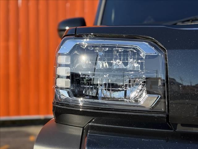 タフト Ｇ　届出済未使用車　４ＷＤ　バックカメラ　スマートアシストＩＩＩ　ガラスルーフ　ルーフレール　純正アルミホイール　シートヒーター　ＬＥＤヘッドライト　シートリフター　スマートキー　アームレスト（22枚目）