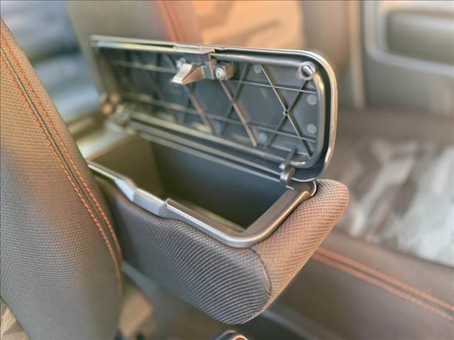 タフト Ｇ　届出済未使用車　４ＷＤ　バックカメラ　スマートアシストＩＩＩ　ガラスルーフ　ルーフレール　純正アルミホイール　シートヒーター　ＬＥＤヘッドライト　シートリフター　スマートキー　アームレスト（39枚目）