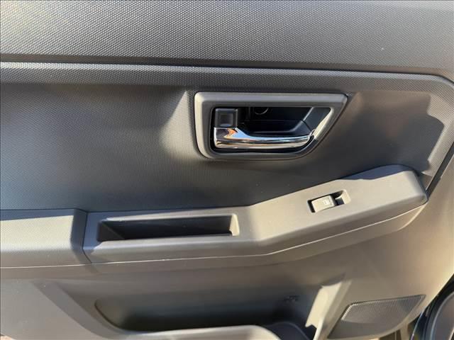 タフト Ｇ　届出済未使用車　４ＷＤ　バックカメラ　スマートアシストＩＩＩ　ガラスルーフ　ルーフレール　純正アルミホイール　シートヒーター　ＬＥＤヘッドライト　シートリフター　スマートキー　アームレスト（71枚目）