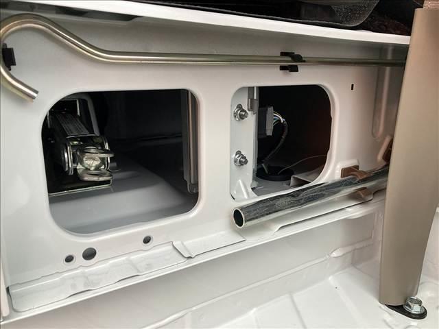 エブリイ ＰＡ　禁煙車　４ＷＤ　ヒルホールドコントロール　スズキセーフティーサポート　ＳＲＳエアバック　ＡＢＳ　アイドリングストップ　オートライト　マニュアルエアコン　ラジオ　オーバーヘッドシェリフ（79枚目）