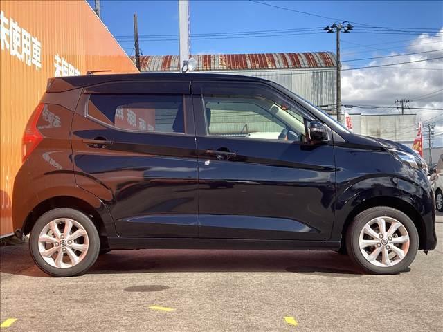 デイズ Ｘ　禁煙車　４ＷＤ　純正９インチＳＤナビ　全方位カメラ　ＥＴＣ　インテリジェントエマージェンシーブレーキ　シートヒーター　スマートキー　オートライト　オートエアコン　ＵＳＢ　シートリフター（53枚目）