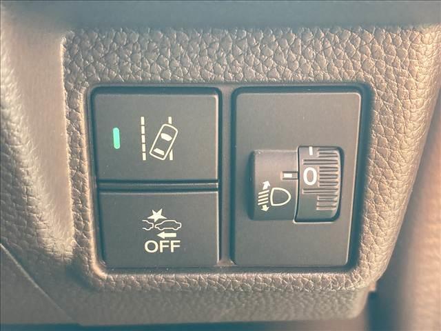 Ｎ－ＢＯＸ Ｌ　禁煙車　４ＷＤ　ＳＤナビ　シートヒーター　ホンダセンシング　アダプティブクルーズコントロール　バックカメラ　ＬＥＤライト　ＥＴＣ　サンシェード　スマートキー　オートライト　オートエアコン（10枚目）