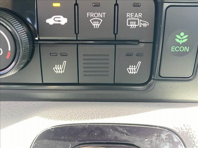 N-BOX ベースグレード 届出済未使用車 4WD LEDライト ホンダセンシング アダプティブクルーズコントロール スマートキー シートヒーター シートリフター チルトステアリング オートライト オートエアコンUSB(10枚目)