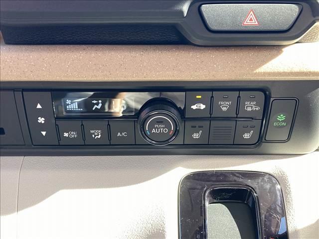 N-BOX ベースグレード 届出済未使用車 4WD LEDライト ホンダセンシング アダプティブクルーズコントロール スマートキー シートヒーター シートリフター チルトステアリング オートライト オートエアコンUSB(11枚目)