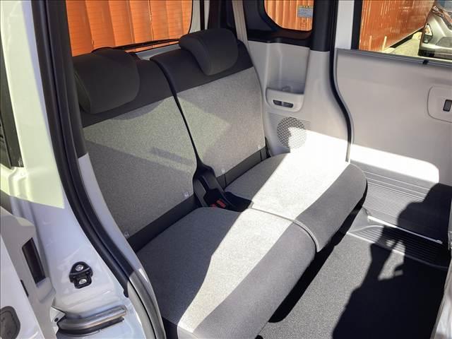 N-BOX ベースグレード 届出済未使用車 4WD LEDライト ホンダセンシング アダプティブクルーズコントロール スマートキー シートヒーター シートリフター チルトステアリング オートライト オートエアコンUSB(15枚目)