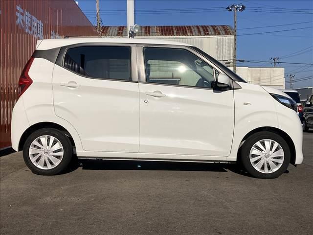 デイズ Ｂ　禁煙車　ＣＤデッキ　マニュアルエアコン　インテリジェントエマージェンシーブレーキ　チルトステアリング　シートリフター　バニティーミラー　ヘッドライトレベライザー　パワーステアリング　パワーウインドウ（50枚目）