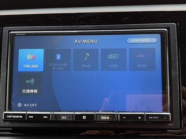 フィット ｅ：ＨＥＶホーム　禁煙車　４ＷＤナビゲーション　バックカメラ　ホンダセンシング　アダプティブクルーズコントロール　ドライブレコーダー　ＬＥＤライト　ＥＴＣ　オートエアコン　シートリフター　スマートキー　バニティーミラー（9枚目）