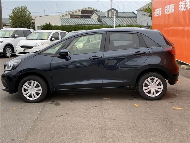 フィット ｅ：ＨＥＶホーム　禁煙車　４ＷＤナビゲーション　バックカメラ　ホンダセンシング　アダプティブクルーズコントロール　ドライブレコーダー　ＬＥＤライト　ＥＴＣ　オートエアコン　シートリフター　スマートキー　バニティーミラー（28枚目）