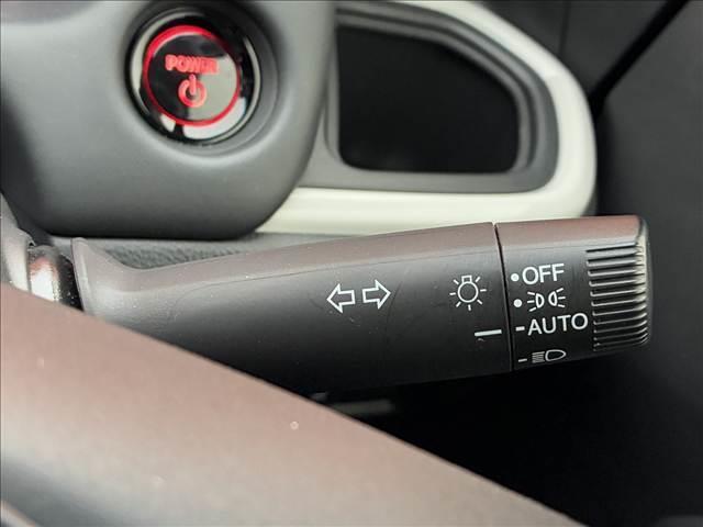 フィット ｅ：ＨＥＶホーム　禁煙車　４ＷＤナビゲーション　バックカメラ　ホンダセンシング　アダプティブクルーズコントロール　ドライブレコーダー　ＬＥＤライト　ＥＴＣ　オートエアコン　シートリフター　スマートキー　バニティーミラー（55枚目）