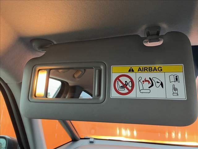 フィット ｅ：ＨＥＶホーム　禁煙車　４ＷＤナビゲーション　バックカメラ　ホンダセンシング　アダプティブクルーズコントロール　ドライブレコーダー　ＬＥＤライト　ＥＴＣ　オートエアコン　シートリフター　スマートキー　バニティーミラー（70枚目）