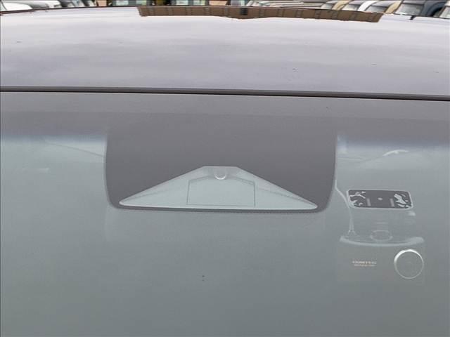 フィット ｅ：ＨＥＶホーム　禁煙車　４ＷＤナビゲーション　バックカメラ　ホンダセンシング　アダプティブクルーズコントロール　ドライブレコーダー　ＬＥＤライト　ＥＴＣ　オートエアコン　シートリフター　スマートキー　バニティーミラー（79枚目）