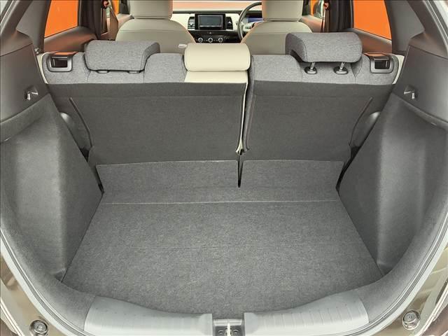 フィット HOME 20周年特別仕様車 Maison 禁煙車 4WD ナビゲーション バックカメラ ホンダセンシング アダプティブクルーズコントロール ドライブレコーダー LEDライト ETC オートエアコン シートヒーター シートリフター スマートキー(18枚目)