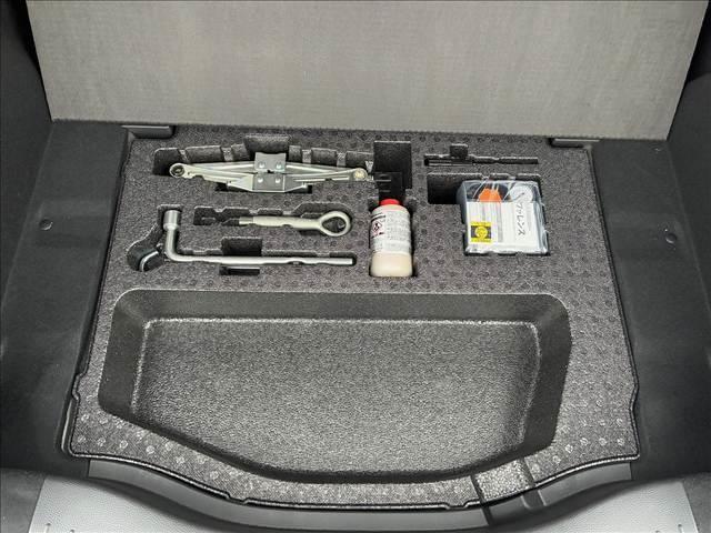 フィット HOME 20周年特別仕様車 Maison 禁煙車 4WD ナビゲーション バックカメラ ホンダセンシング アダプティブクルーズコントロール ドライブレコーダー LEDライト ETC オートエアコン シートヒーター シートリフター スマートキー(34枚目)