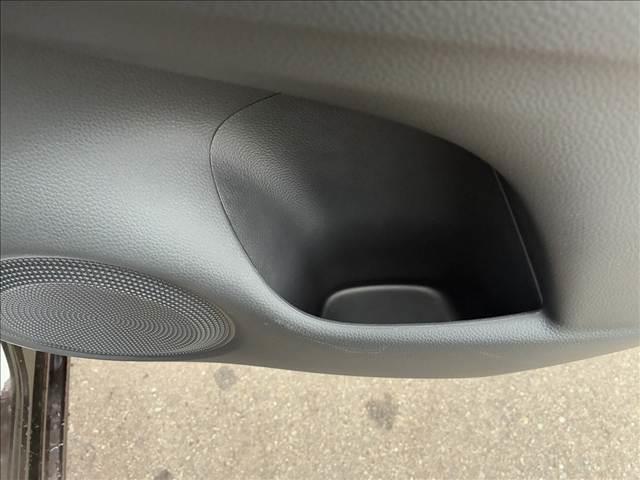 フィット HOME 20周年特別仕様車 Maison 禁煙車 4WD ナビゲーション バックカメラ ホンダセンシング アダプティブクルーズコントロール ドライブレコーダー LEDライト ETC オートエアコン シートヒーター シートリフター スマートキー(41枚目)