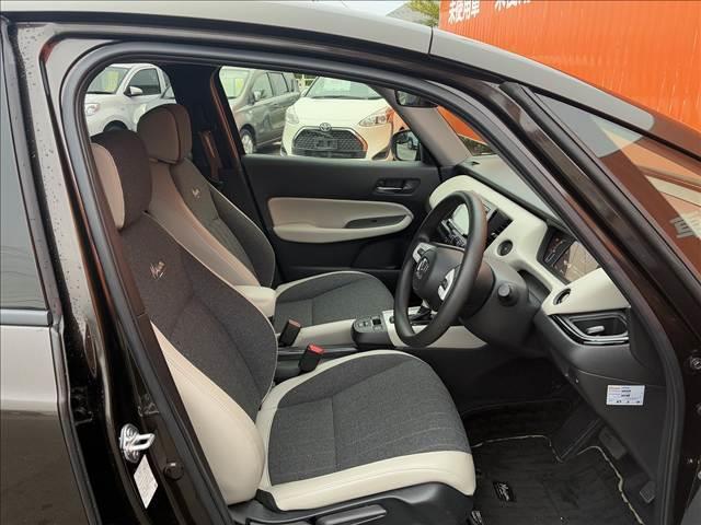 フィット HOME 20周年特別仕様車 Maison 禁煙車 4WD ナビゲーション バックカメラ ホンダセンシング アダプティブクルーズコントロール ドライブレコーダー LEDライト ETC オートエアコン シートヒーター シートリフター スマートキー(45枚目)