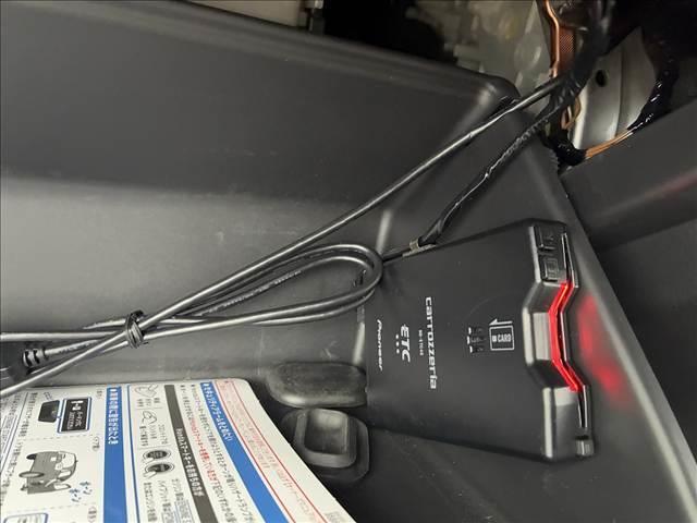 フィット HOME 20周年特別仕様車 Maison 禁煙車 4WD ナビゲーション バックカメラ ホンダセンシング アダプティブクルーズコントロール ドライブレコーダー LEDライト ETC オートエアコン シートヒーター シートリフター スマートキー(67枚目)