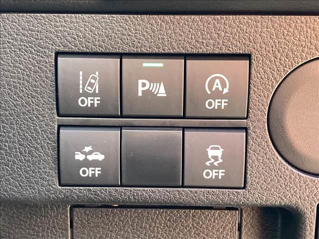 アルト Ａ　禁煙車　４ＷＤ　シートヒーター　スズキセーフティーサポート　マニュアルエアコン　横滑り抑制機能　車線逸脱警報　誤発進抑制機能　シートヒーター　アイドリングストップ　パワーウインドウ　パワーステアリング（9枚目）