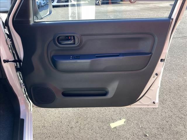 アルト Ａ　禁煙車　４ＷＤ　シートヒーター　スズキセーフティーサポート　マニュアルエアコン　横滑り抑制機能　車線逸脱警報　誤発進抑制機能　シートヒーター　アイドリングストップ　パワーウインドウ　パワーステアリング（35枚目）