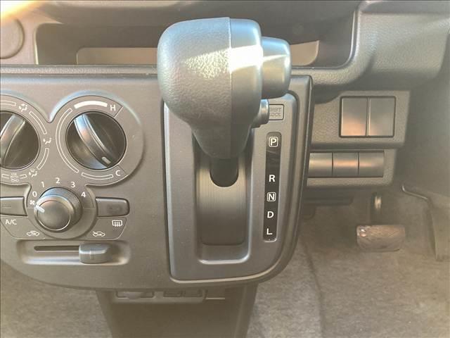 アルト Ａ　禁煙車　４ＷＤ　シートヒーター　スズキセーフティーサポート　マニュアルエアコン　横滑り抑制機能　車線逸脱警報　誤発進抑制機能　シートヒーター　アイドリングストップ　パワーウインドウ　パワーステアリング（56枚目）