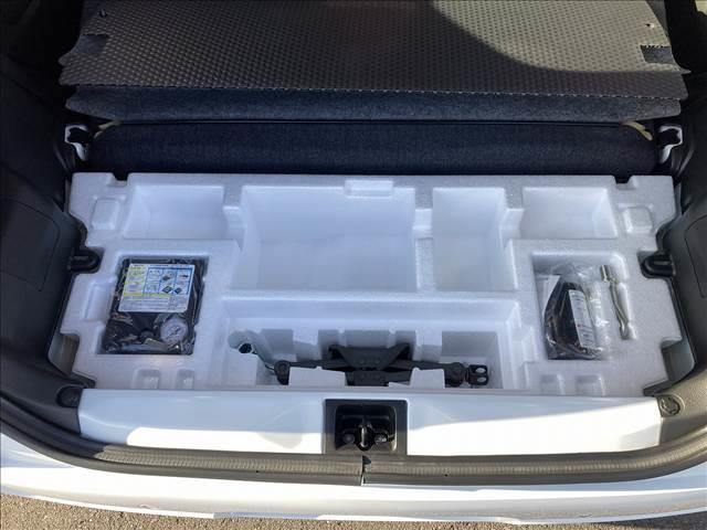 アルト Ａ　禁煙車　４ＷＤ　シートヒーター　スズキセーフティーサポート　マニュアルエアコン　横滑り抑制機能　車線逸脱警報　誤発進抑制機能　シートヒーター　アイドリングストップ　パワーウインドウ　パワーステアリング（68枚目）