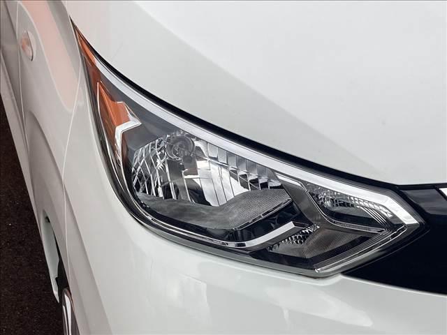 デイズ Ｂ　禁煙車　ＳＤナビ　マニュアルエアコン　キーレスキー　バニティーミラー　アイドリングストップ　パワーステアリング　パワーウインドウ　横滑り抑制機能　シートリフター　チルトステアリング（25枚目）