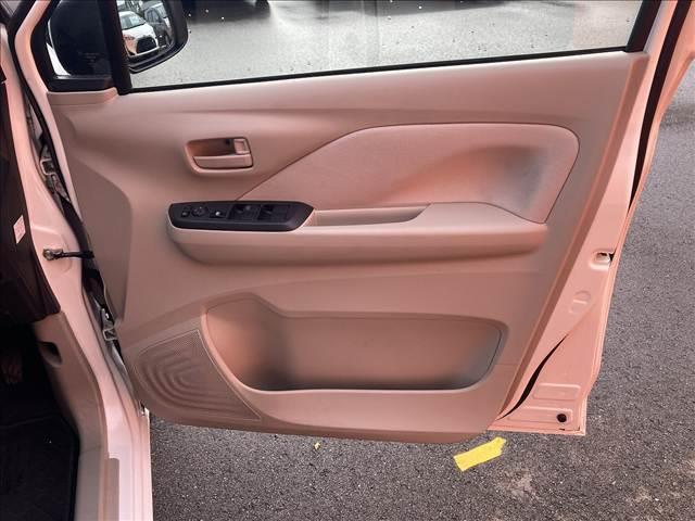 デイズ Ｂ　禁煙車　ＳＤナビ　マニュアルエアコン　キーレスキー　バニティーミラー　アイドリングストップ　パワーステアリング　パワーウインドウ　横滑り抑制機能　シートリフター　チルトステアリング（34枚目）