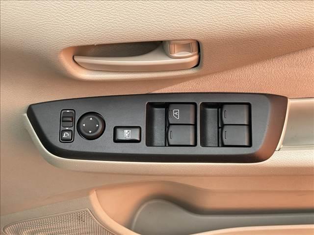 デイズ Ｂ　禁煙車　ＳＤナビ　マニュアルエアコン　キーレスキー　バニティーミラー　アイドリングストップ　パワーステアリング　パワーウインドウ　横滑り抑制機能　シートリフター　チルトステアリング（36枚目）