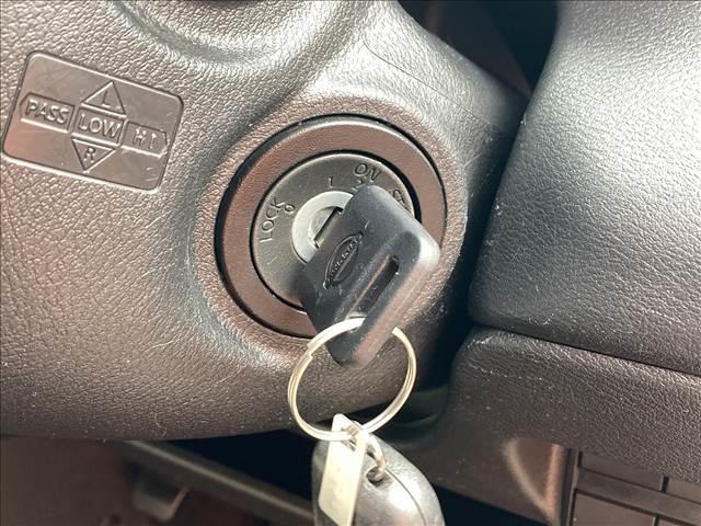 デイズ Ｂ　禁煙車　ＳＤナビ　マニュアルエアコン　キーレスキー　バニティーミラー　アイドリングストップ　パワーステアリング　パワーウインドウ　横滑り抑制機能　シートリフター　チルトステアリング（50枚目）