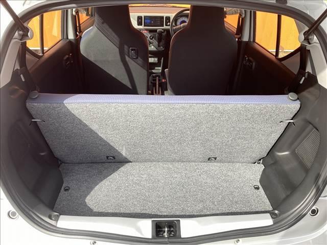 アルト Ｌ　禁煙車　ナビゲーション　シートヒーター　スズキセーフティーサポート　ＥＴＣ　マニュアルエアコン　パワーウインドウ　パワーステアリング　エアバック　オートライト　キーレスキー（18枚目）