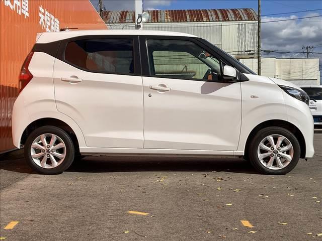 デイズ X 禁煙車 4WD SDナビ バックカメラ インテリジェントエマージェンシーブレーキ ドライブレコーダー ETC シートヒーター スマートキー オートライト シートリフター チルトステアリング(27枚目)