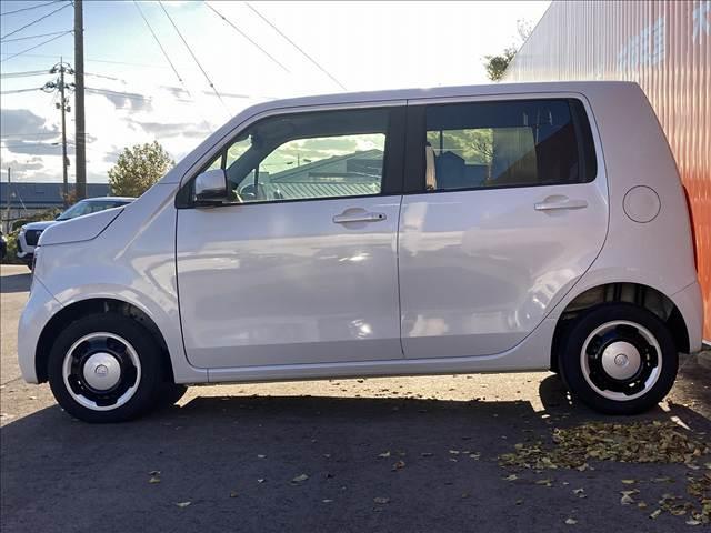 ふぃのの在庫を見ていただきありがとうございます。総在庫６００台以上　届出済未使用車専門店でございます。ぜひ一度　０１２０‐１５３‐４４０までお問合せください