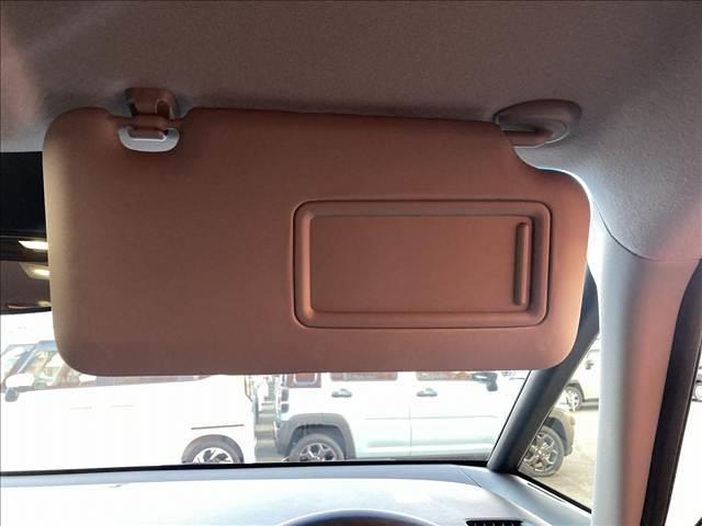 フィット ｅ：ＨＥＶホーム　禁煙車　４ＷＤ　ナビゲーション　ＥＴＣ　ホンダセンシング　アダプティブクルーズコントロール　ドライブレコーダー　オートエアコン　スマートキー　バックカメラ　ＬＥＤライト　オートライト　ＵＳＢ（35枚目）