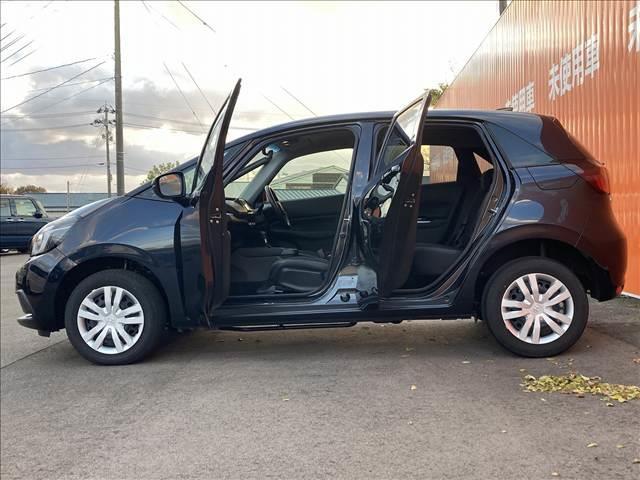 フィット ｅ：ＨＥＶホーム　禁煙車　４ＷＤ　ナビゲーション　ＥＴＣ　ホンダセンシング　アダプティブクルーズコントロール　ドライブレコーダー　オートエアコン　スマートキー　バックカメラ　ＬＥＤライト　オートライト　ＵＳＢ（64枚目）