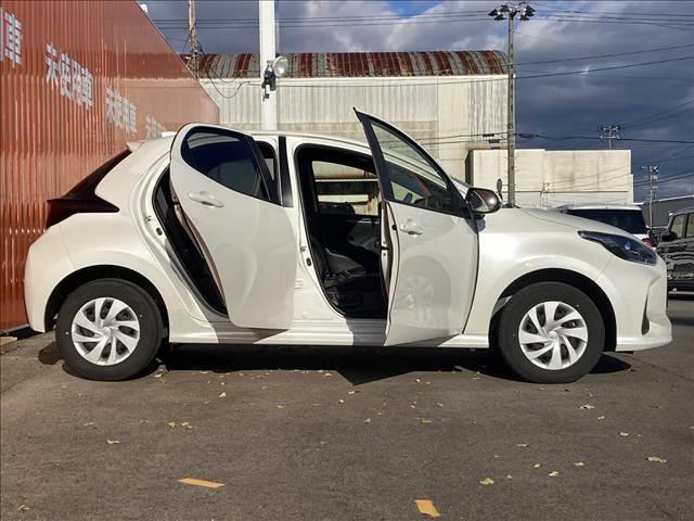 ふぃのの在庫を見ていただきありがとうございます。総在庫６００台以上　届出済未使用車専門店でございます。ぜひ一度　０１２０‐１５３‐４４０までお問合せください