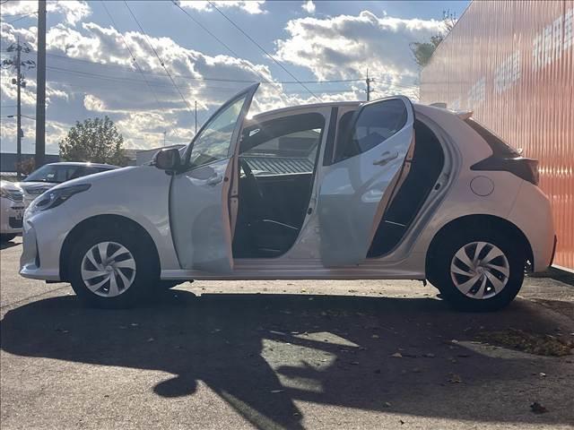 ふぃのの在庫を見ていただきありがとうございます。総在庫６００台以上　届出済未使用車専門店でございます。ぜひ一度　０１２０‐１５３‐４４０までお問合せください