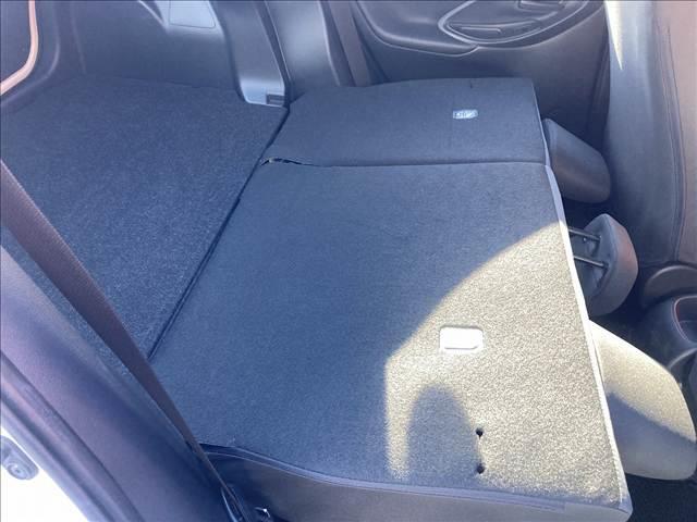 ふぃのの在庫を見ていただきありがとうございます。総在庫６００台以上　届出済未使用車専門店でございます。ぜひ一度　０１２０‐１５３‐４４０までお問合せください