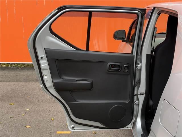 ふぃのの在庫を見ていただきありがとうございます。総在庫６００台以上　届出済未使用車専門店でございます。ぜひ一度　０１２０‐１５３‐４４０までお問合せください