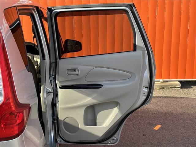 デイズ Ｊ　禁煙車　　ＣＤデッキ　ドライブレコーダー　マニュアルエアコン　バニティーミラー　ドリンクホルダー　ヘッドライトレベライザー　シガーソケット　エンジンスターター　パワーステアリング　パワーウインドウ（33枚目）