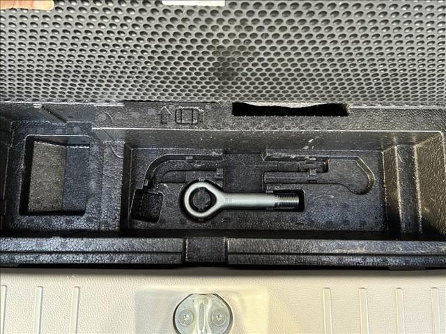 デイズ Ｊ　禁煙車　　ＣＤデッキ　ドライブレコーダー　マニュアルエアコン　バニティーミラー　ドリンクホルダー　ヘッドライトレベライザー　シガーソケット　エンジンスターター　パワーステアリング　パワーウインドウ（46枚目）