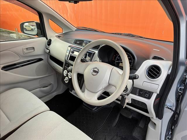 デイズ Ｊ　禁煙車　　ＣＤデッキ　ドライブレコーダー　マニュアルエアコン　バニティーミラー　ドリンクホルダー　ヘッドライトレベライザー　シガーソケット　エンジンスターター　パワーステアリング　パワーウインドウ（49枚目）