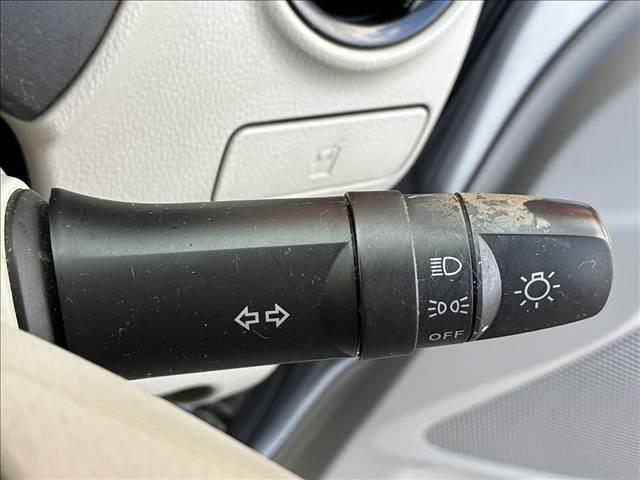 デイズ Ｊ　禁煙車　　ＣＤデッキ　ドライブレコーダー　マニュアルエアコン　バニティーミラー　ドリンクホルダー　ヘッドライトレベライザー　シガーソケット　エンジンスターター　パワーステアリング　パワーウインドウ（52枚目）