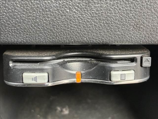 タント カスタムＲＳ“ＳＡ”　禁煙車　４ＷＤ　ＳＤナビ　ＥＴＣ　スマートアシストＩＩＩ　両側電動スライドドア　ドライブレコーダー　バックカメラ　スマートキー　ＬＥＤライト　サンシェード　バニティーミラー　パワーステアリング（11枚目）