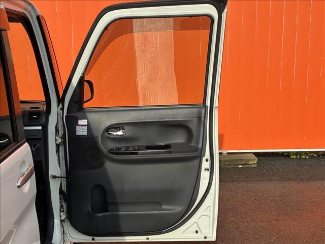 タント カスタムＲＳ“ＳＡ”　禁煙車　４ＷＤ　ＳＤナビ　ＥＴＣ　スマートアシストＩＩＩ　両側電動スライドドア　ドライブレコーダー　バックカメラ　スマートキー　ＬＥＤライト　サンシェード　バニティーミラー　パワーステアリング（35枚目）