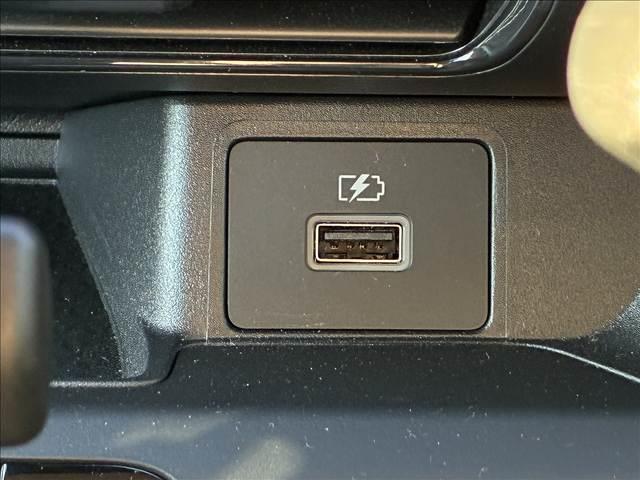 デイズ Ｓ　禁煙車　４ＷＤ　ＳＤナビ　ＥＴＣ　ＵＳＢ　インテリジェントエマージェンシーブレーキ　ドライブレコーダー　シートヒーター　シートリフター　パワーウインドウ　パワーステアリング　チルトステアリング（13枚目）