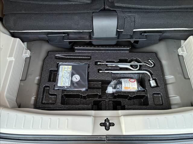 デイズ Ｘ　禁煙車　４ＷＤ　純正９インチナビ　インテリジェントエマージェンシーブレーキ　全方位モニター　シートヒーター　スマートキー　ＥＴＣ　ＵＳＢ　純正アルミホイール　ＳＲＳエアバック　バニティーミラー（46枚目）