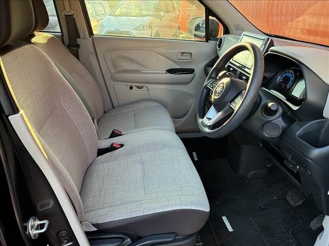 デイズ Ｘ　禁煙車　４ＷＤ　純正９インチナビ　インテリジェントエマージェンシーブレーキ　全方位モニター　シートヒーター　スマートキー　ＥＴＣ　ＵＳＢ　純正アルミホイール　ＳＲＳエアバック　バニティーミラー（48枚目）