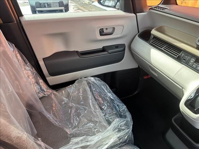 Ｎ－ＢＯＸ Ｎ－ＢＯＸ　届出済未使用車　ホンダセンシング　４ＷＤ　電動スライドドア　アダプティブクルーズコントロール　バックカメラ　シートヒーター　ＬＥＤヘッドライト　オートエアコン　サンシェード　アームレスト　エアバック（43枚目）