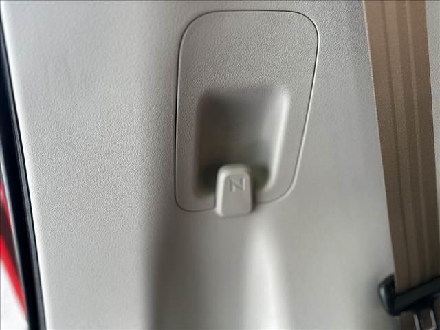 Ｎ－ＢＯＸ Ｎ－ＢＯＸ　届出済未使用車　４ＷＤ　ホンダセンシング　電動スライドドア　アダプティブクルーズコントロール　バックカメラ　シートヒーター　ＬＥＤヘッドライト　オートエアコン　サンシェード　アームレスト　エアバック（32枚目）